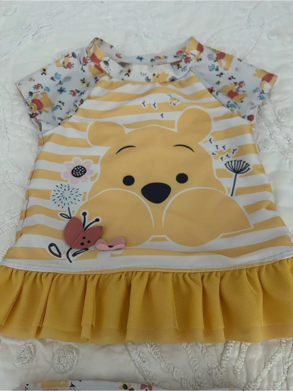 Disney Store Winnie the Pooh rash guard and swimsuit 4T ruffle skirt top bees